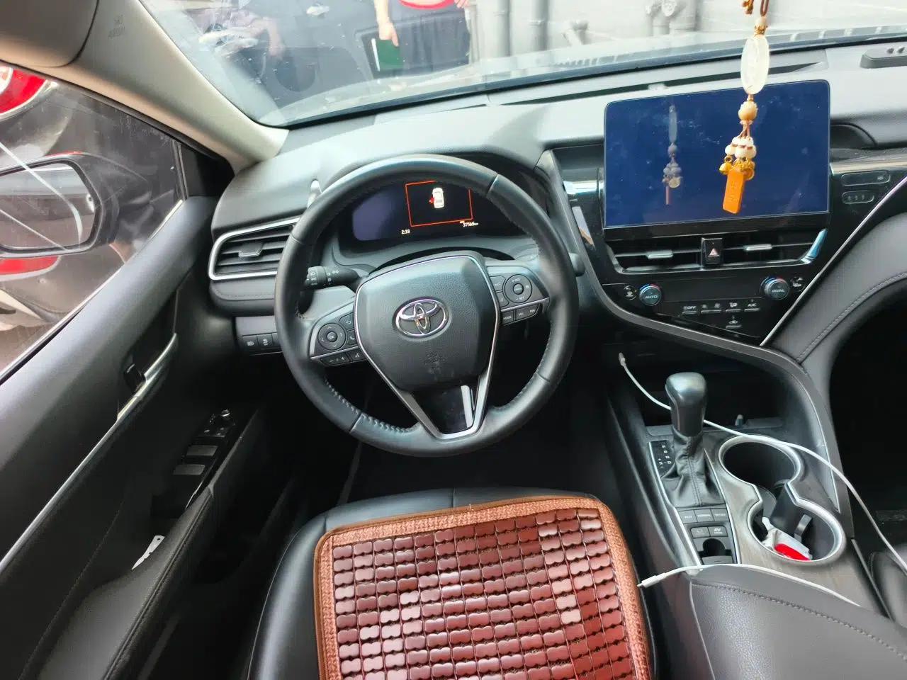 Toyota Camry 2023 Dual-Motor 2.5HG Luxury Edition — миниатюра 10