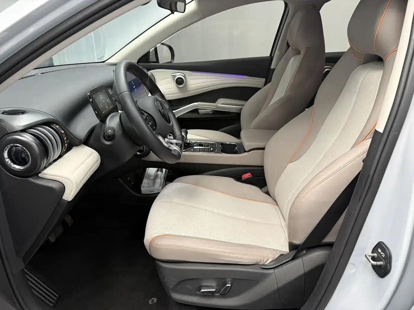 Yuan Plus 2023 Champion Edition 430KM Leading Model — миниатюра 5