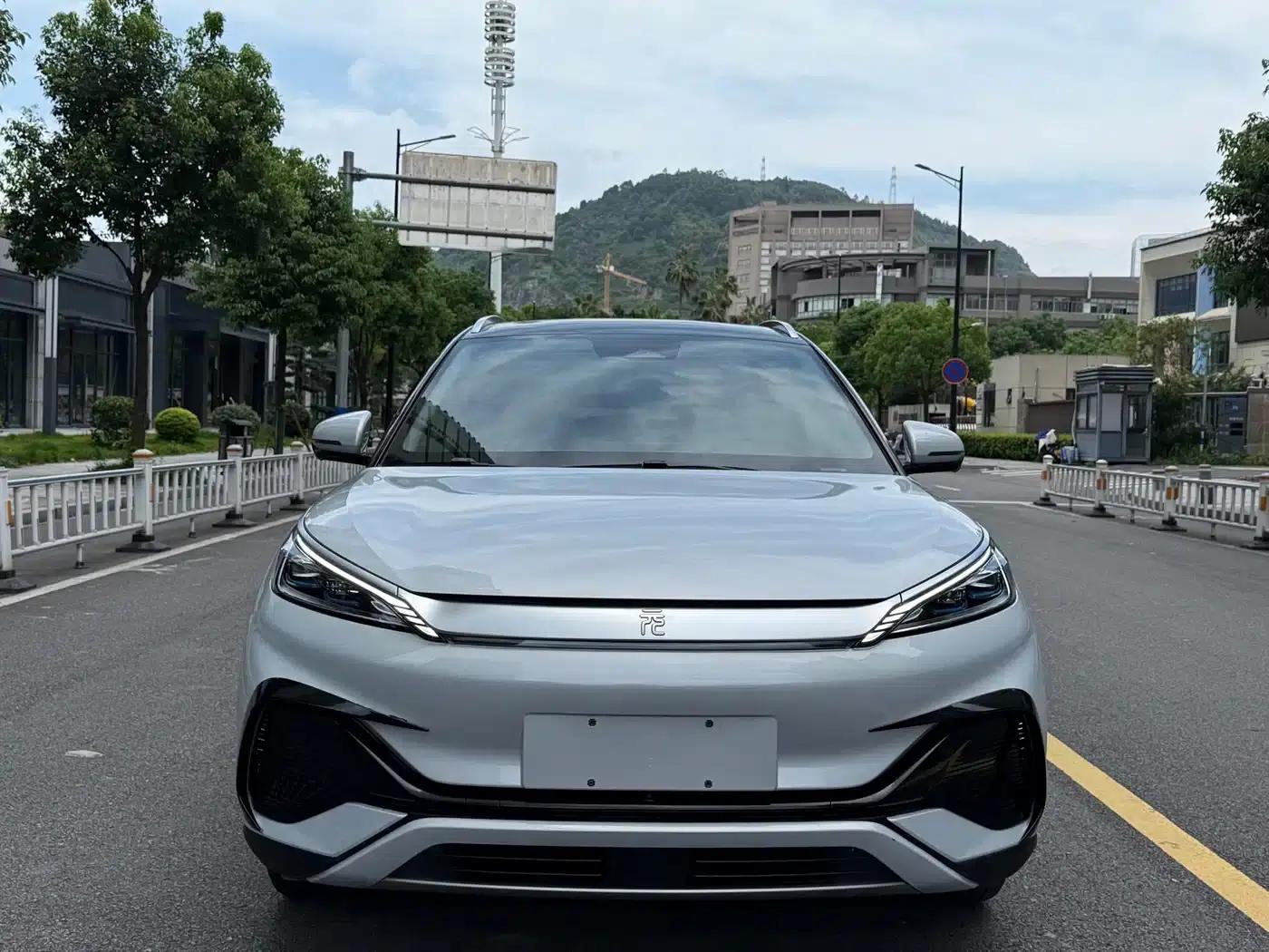 Yuan PLUS 2024 Glory Edition 510KM Superior Model — миниатюра 2