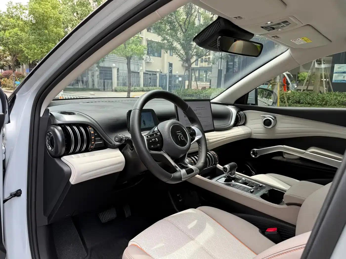 Yuan PLUS 2024 Glory Edition 510KM Superior Model — миниатюра 5