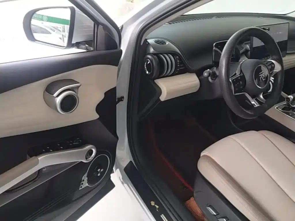 Yuan PLUS 2024 Glory Edition 430KM Superior Model — миниатюра 16
