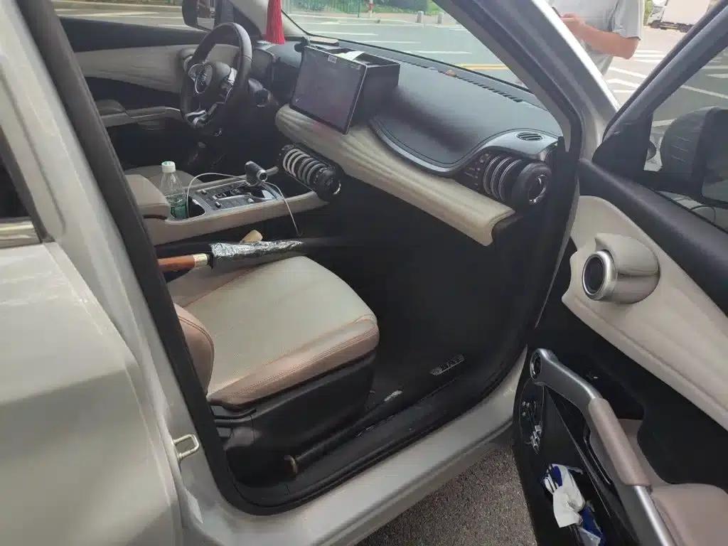 Yuan PLUS 2024 Glory Edition 430KM Leading Model — миниатюра 22