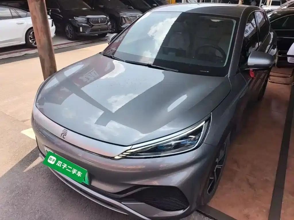 Yuan PLUS 2024 Glory Edition 430KM Leading Model — миниатюра 2