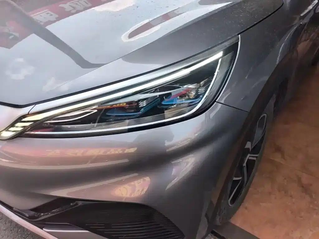 Yuan PLUS 2024 Glory Edition 430KM Leading Model — миниатюра 24