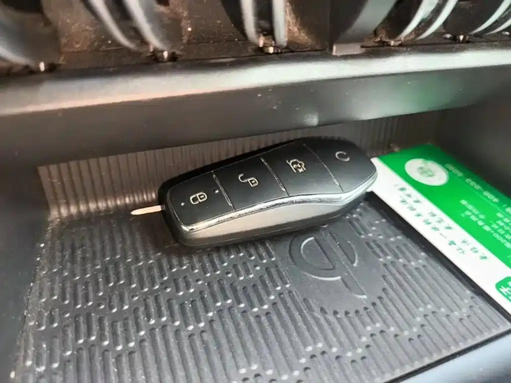Yuan PLUS 2024 Glory Edition 430KM Leading Model — миниатюра 9