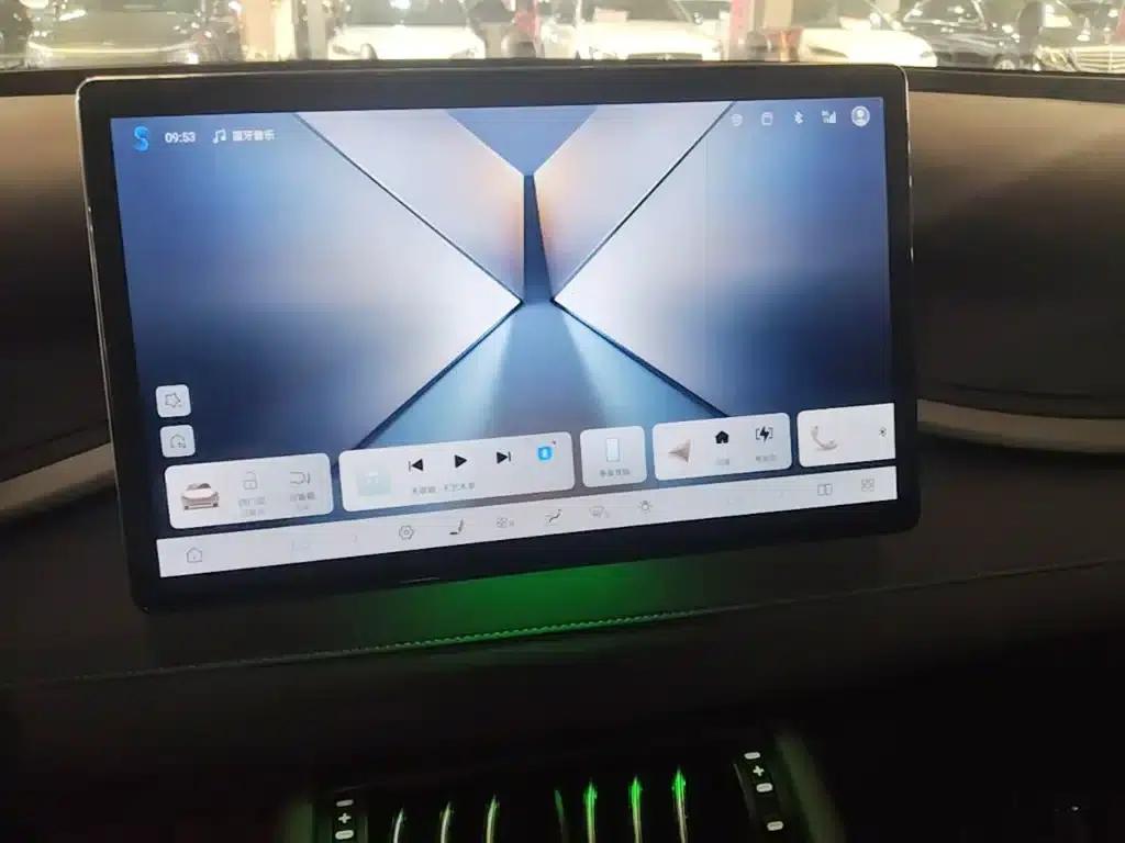 Yuan PLUS 2025 Intelligent Driving Edition 510KM Superior Model — миниатюра 13