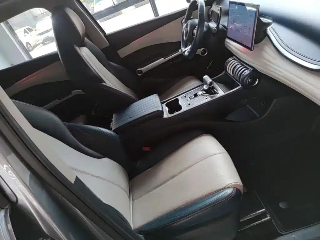 Yuan Plus 2022 430KM Premium — миниатюра 25