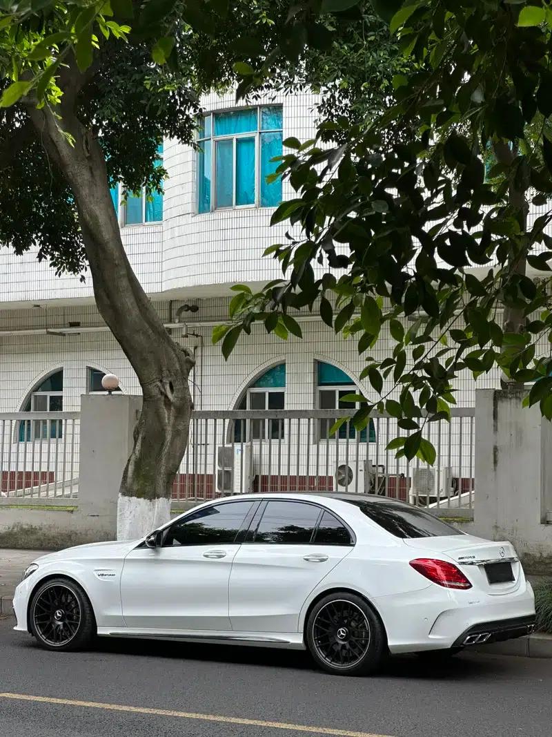 2015 Mercedes-Benz C-Class AMG C 63 — миниатюра 3