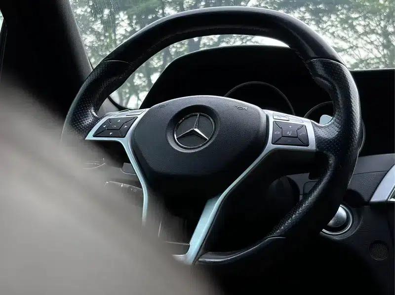 2012 Mercedes-Benz C-Class AMG C 63 Dynamic — миниатюра 16