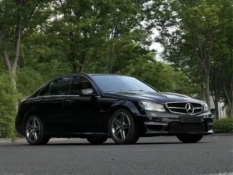 2012 Mercedes-Benz C-Class AMG C 63 Dynamic — миниатюра 3
