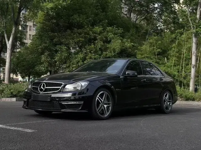 2012 Mercedes-Benz C-Class AMG C 63 Dynamic