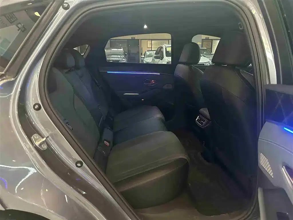 Qin L 2024 DM-i 120KM Super Edition — миниатюра 11