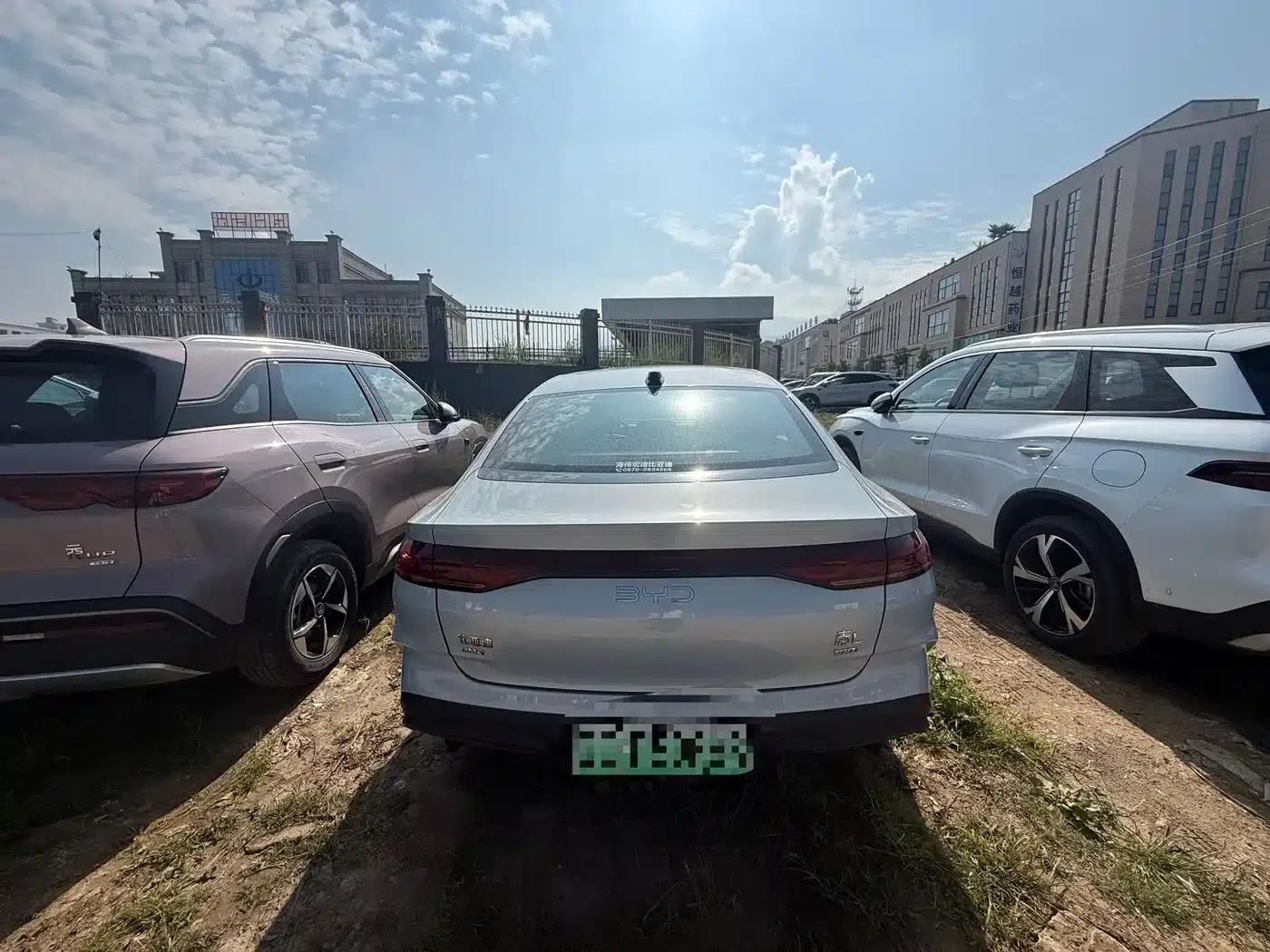 Qin L 2025 DM-i Intelligent Driving Edition 120KM Superior Model — миниатюра 4
