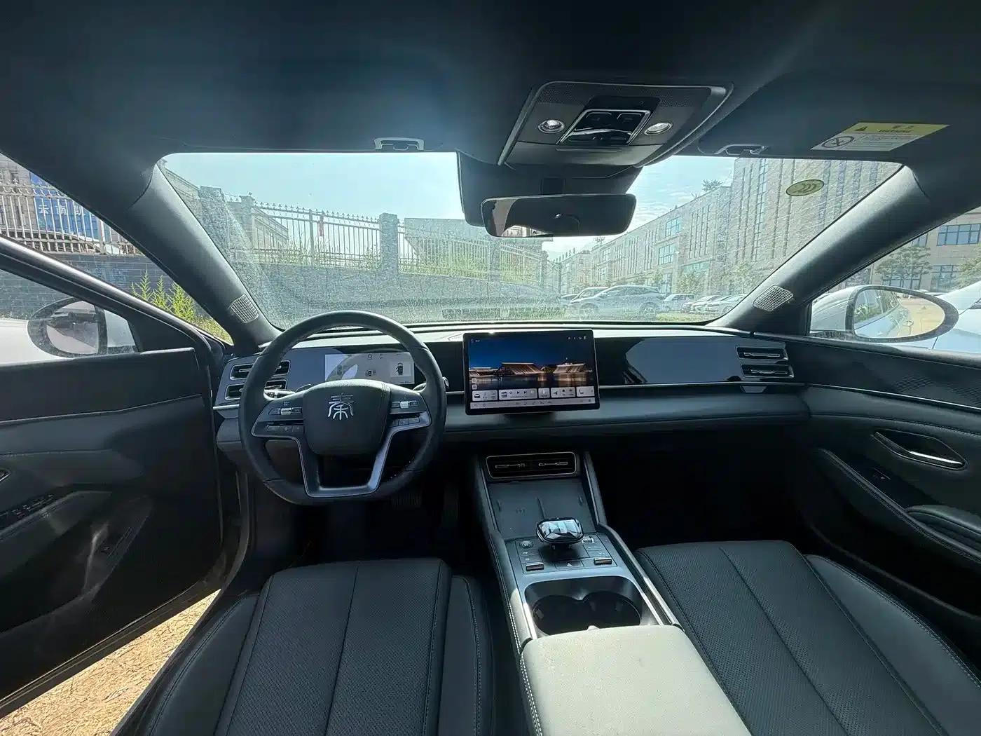 Qin L 2025 DM-i Intelligent Driving Edition 120KM Superior Model — миниатюра 7
