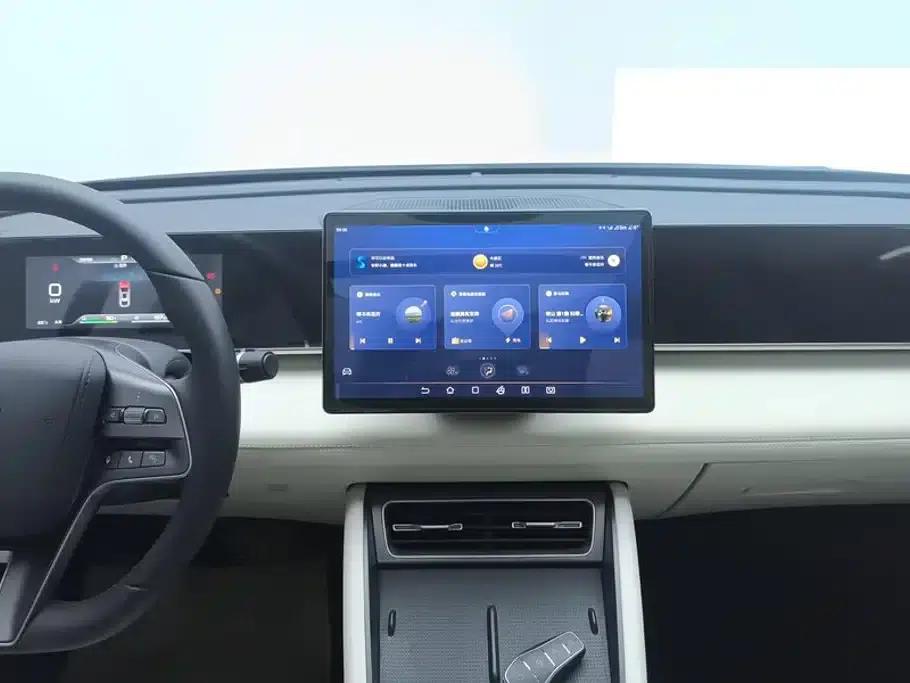 Qin L 2024 DM-i 120KM Leading Edition — миниатюра 13