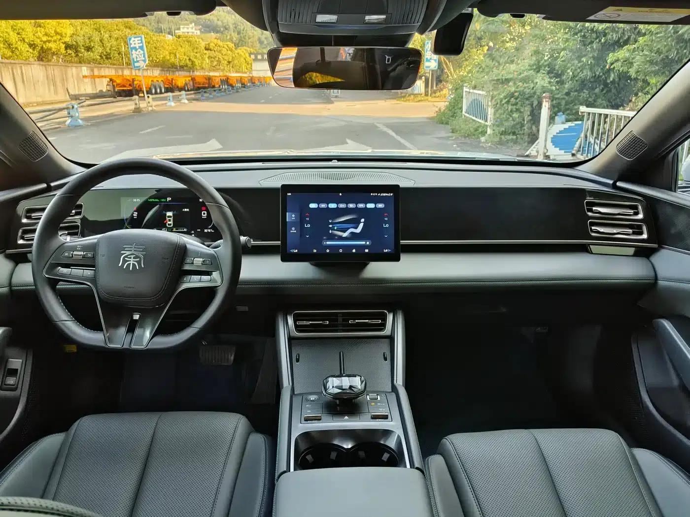 Qin L 2024 DM-i 80KM Leading Edition — миниатюра 5
