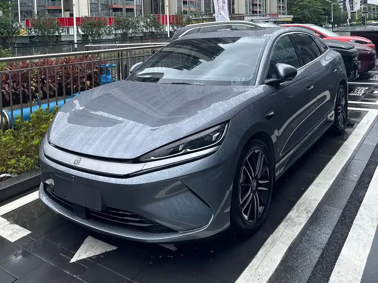 Qin L 2025 EV 545KM Premium Edition — миниатюра 1