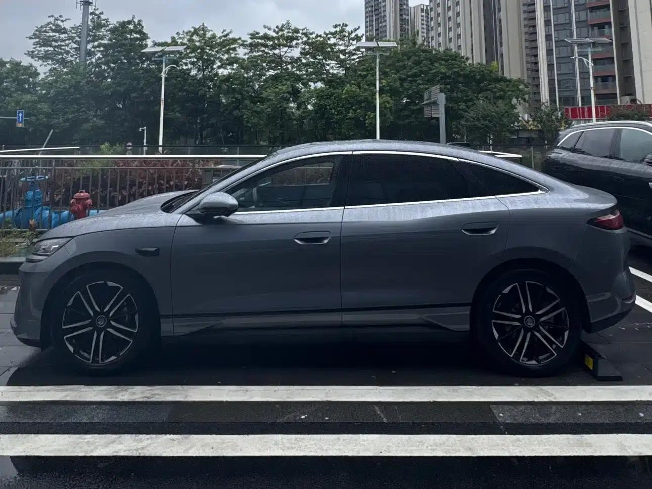 Qin L 2025 EV 545KM Premium Edition — миниатюра 3