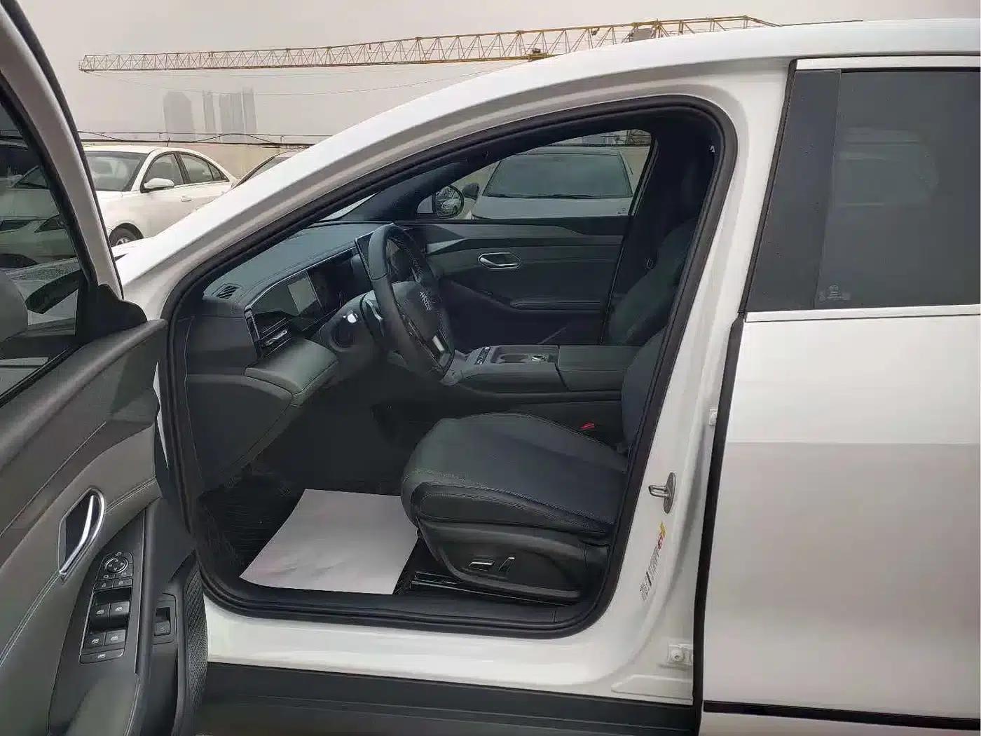 Qin L 2025 EV 545KM Cloud Carriage Edition — миниатюра 8