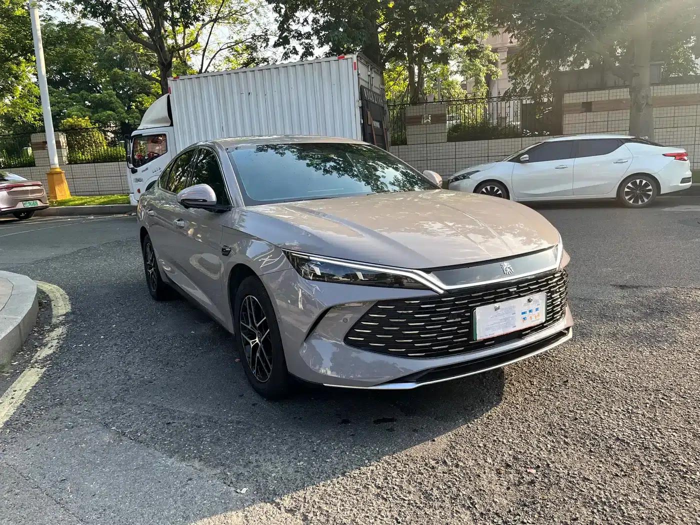 Qin L 2026 DM-i 210KM Super Edition — миниатюра 2