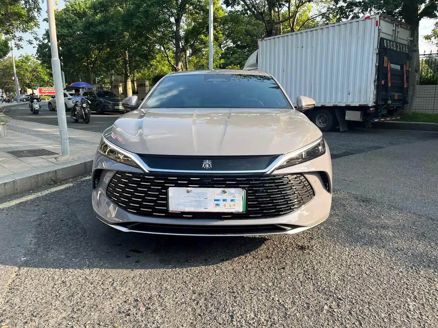 Qin L 2026 DM-i 210KM Super Edition — миниатюра 3