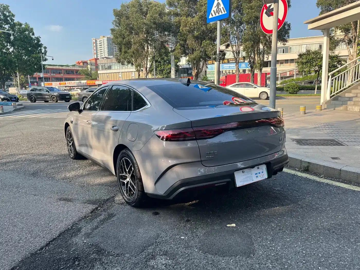 Qin L 2026 DM-i 210KM Super Edition — миниатюра 6