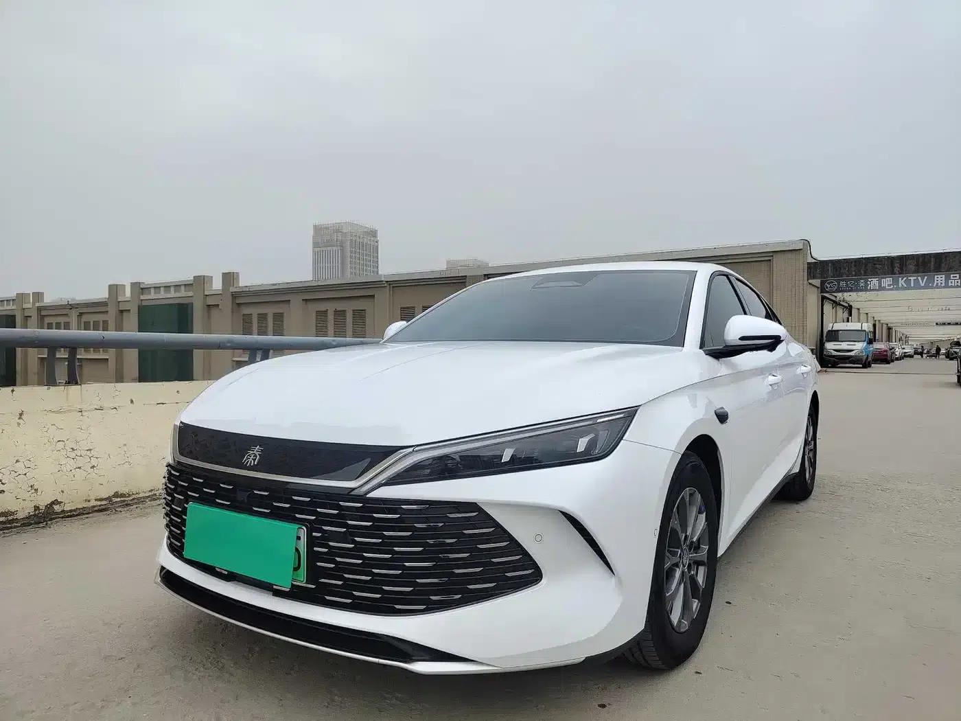 Qin L 2025 DM-i Intelligent Driving Edition 80KM Superior Model — миниатюра 1