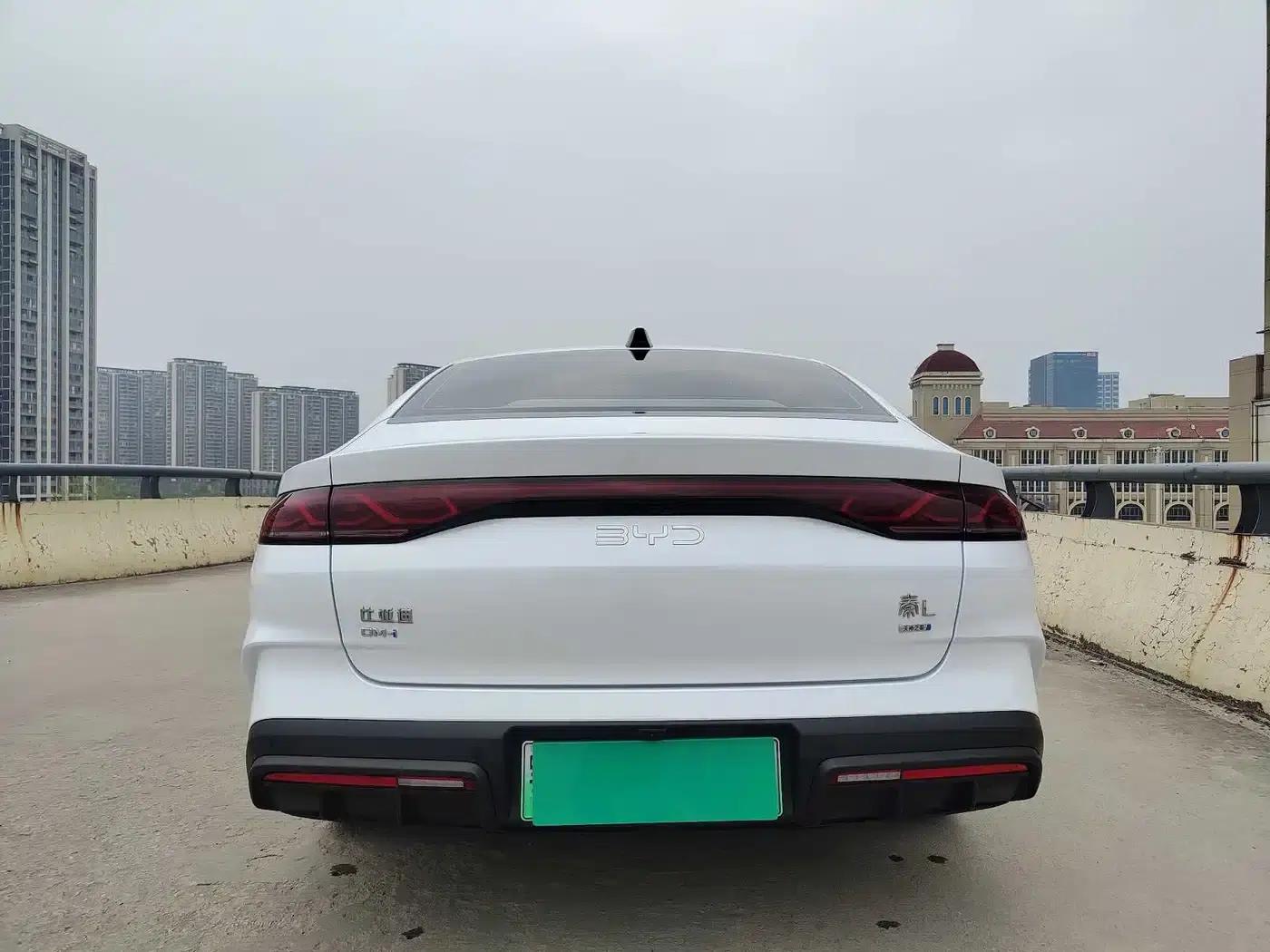 Qin L 2025 DM-i Intelligent Driving Edition 80KM Superior Model — миниатюра 5