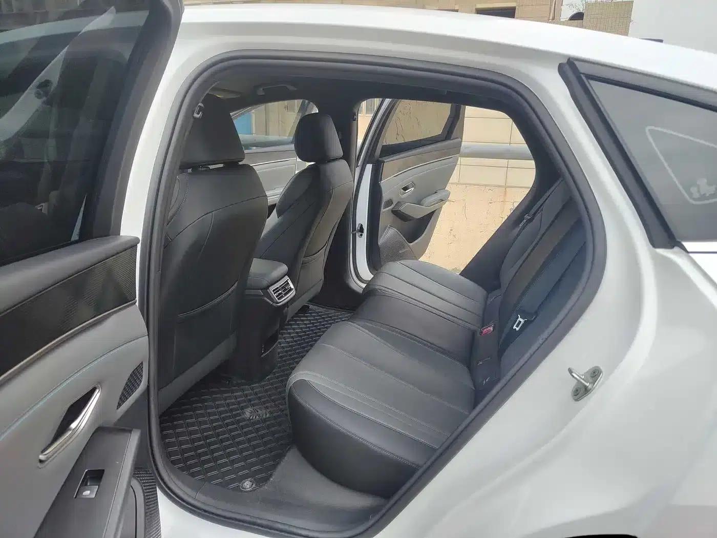 Qin L 2025 DM-i Intelligent Driving Edition 80KM Superior Model — миниатюра 8