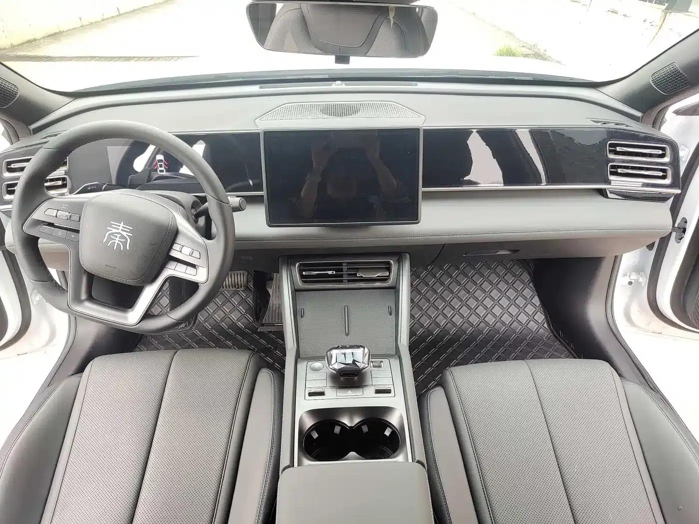 Qin L 2025 DM-i Intelligent Driving Edition 80KM Superior Model — миниатюра 10