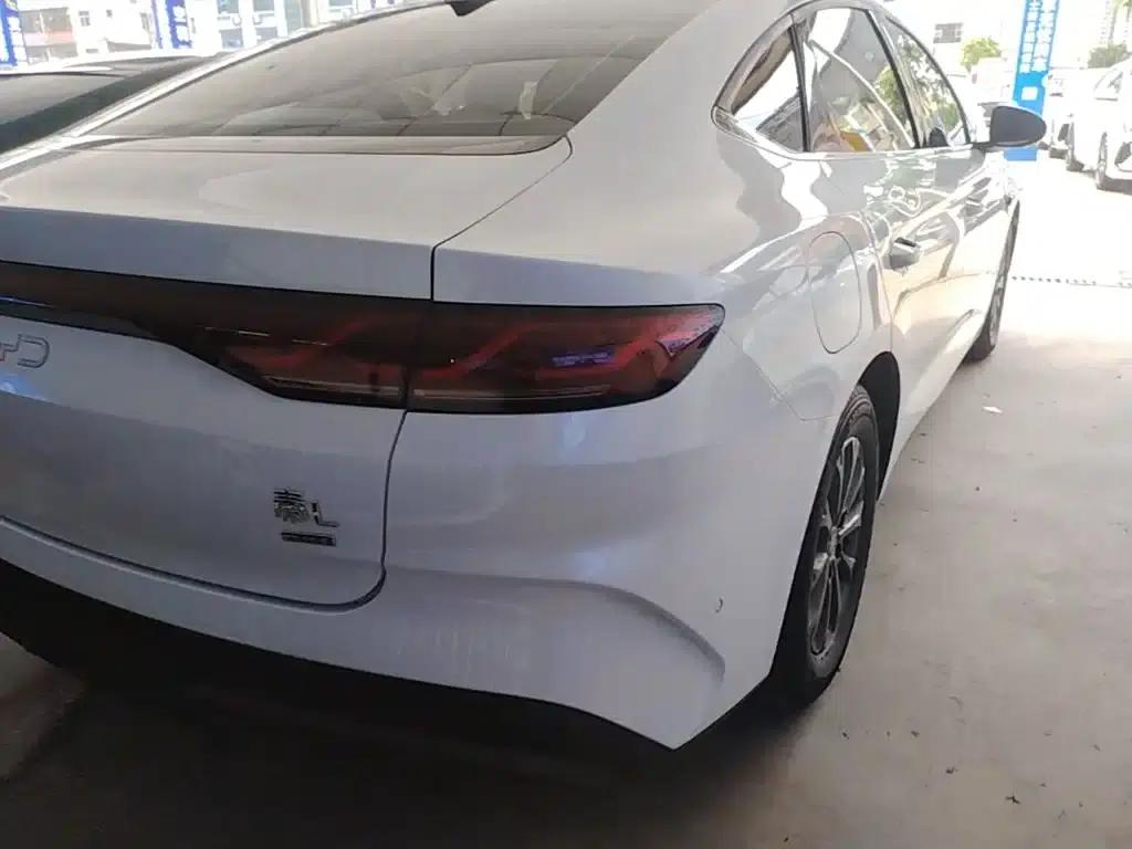Qin L 2025 DM-i Intelligent Driving Edition 80KM Leading Model — миниатюра 8