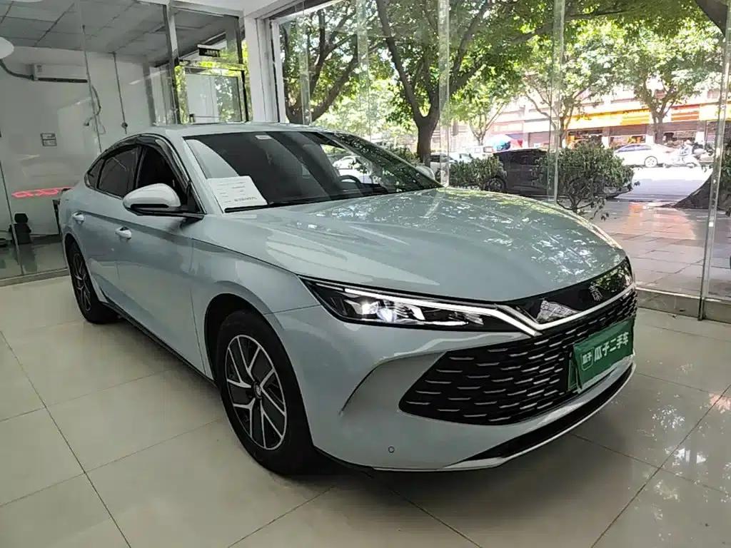 Qin L 2024 DM-i 120KM Leading Edition — миниатюра 4