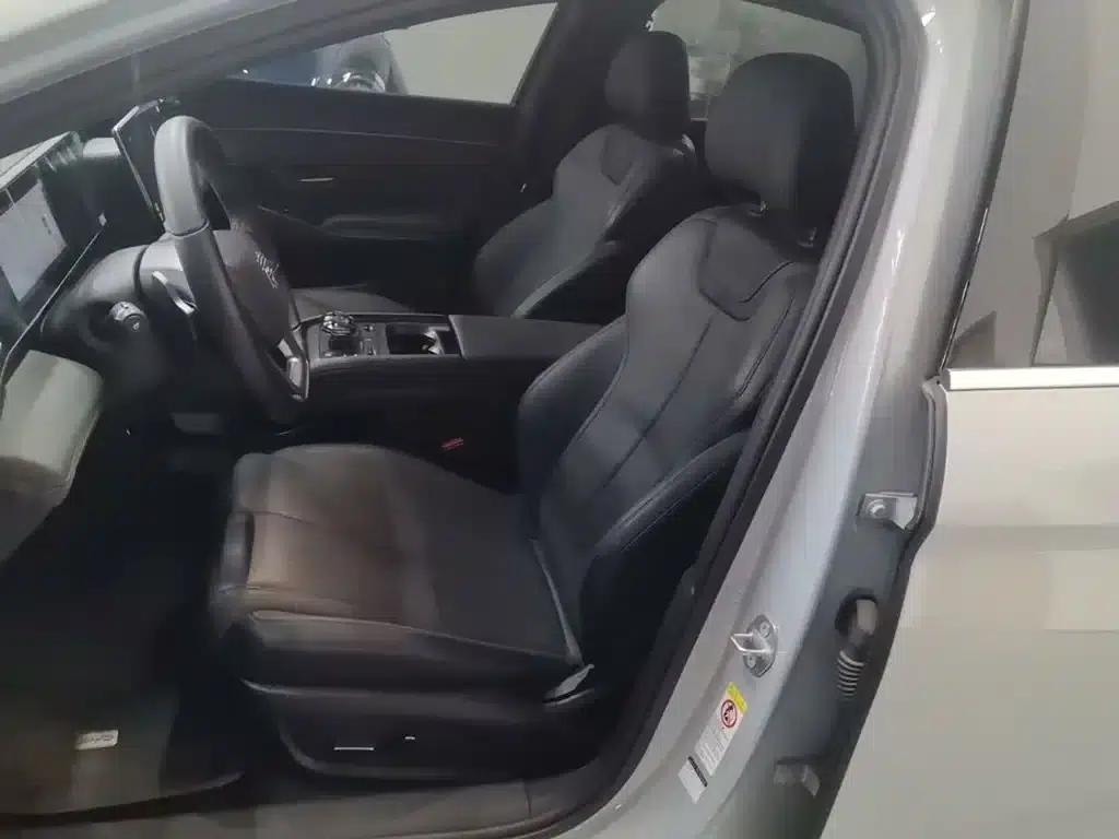 Qin L 2025 DM-i Intelligent Driving Edition 120KM Leading Model — миниатюра 15