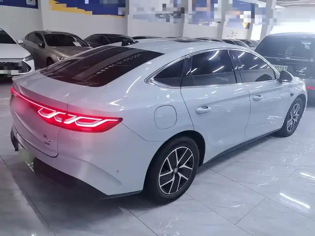 Qin L 2025 DM-i Intelligent Driving Edition 120KM Leading Model — миниатюра 7