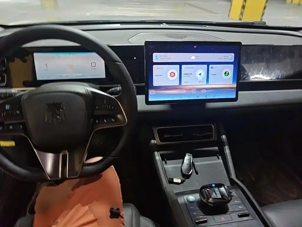 Qin L 2024 DM-i 80KM Super Edition — миниатюра 10