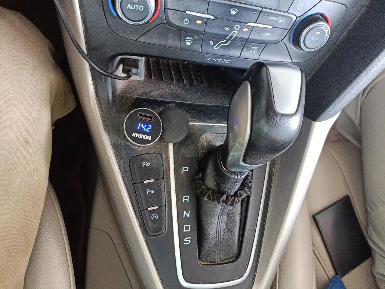 Ford Focus 2017 Sedan EcoBoost 180 Automatic Flagship Model — миниатюра 14
