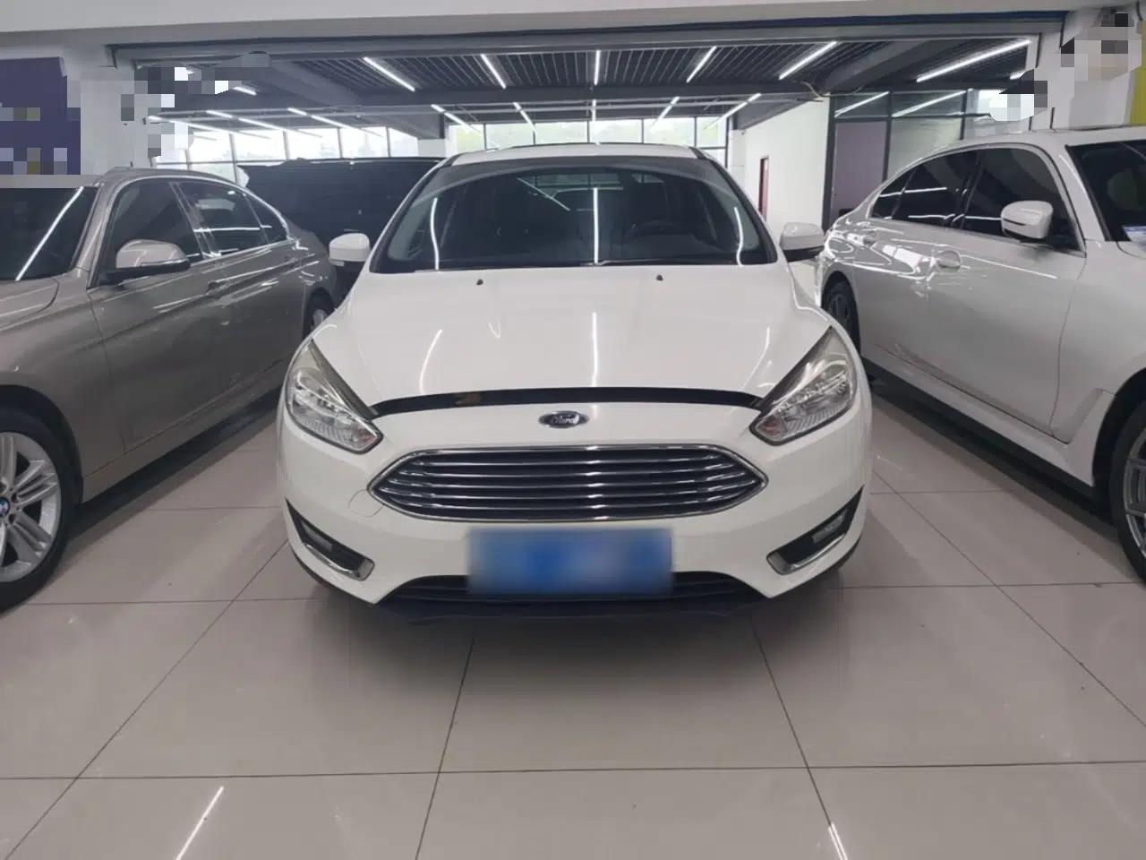 Ford Focus 2017 Sedan 1.6L Automatic Fashion Edition Smart Drive Version — миниатюра 2