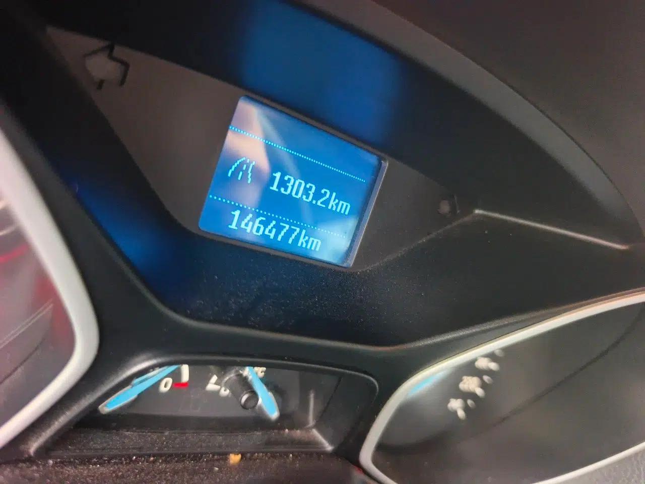 Ford Focus 2017 Hatchback 1.6L Manual Comfort Plus SmartDrive Edition — миниатюра 12