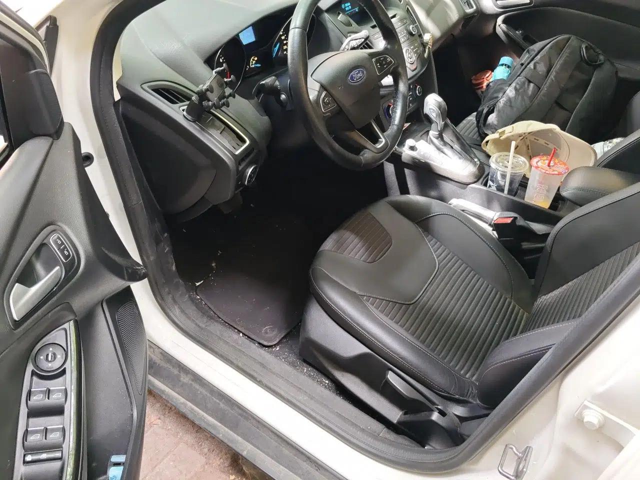 Ford Focus 2015 Sedan EcoBoost 125 Automatic Supreme Style Edition — миниатюра 16