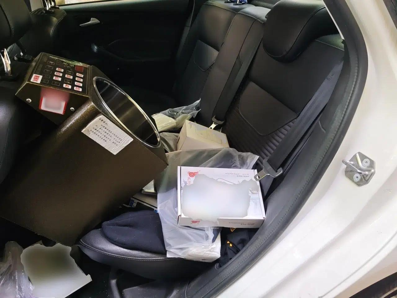 Ford Focus 2015 Sedan EcoBoost 125 Automatic Supreme Style Edition — миниатюра 17