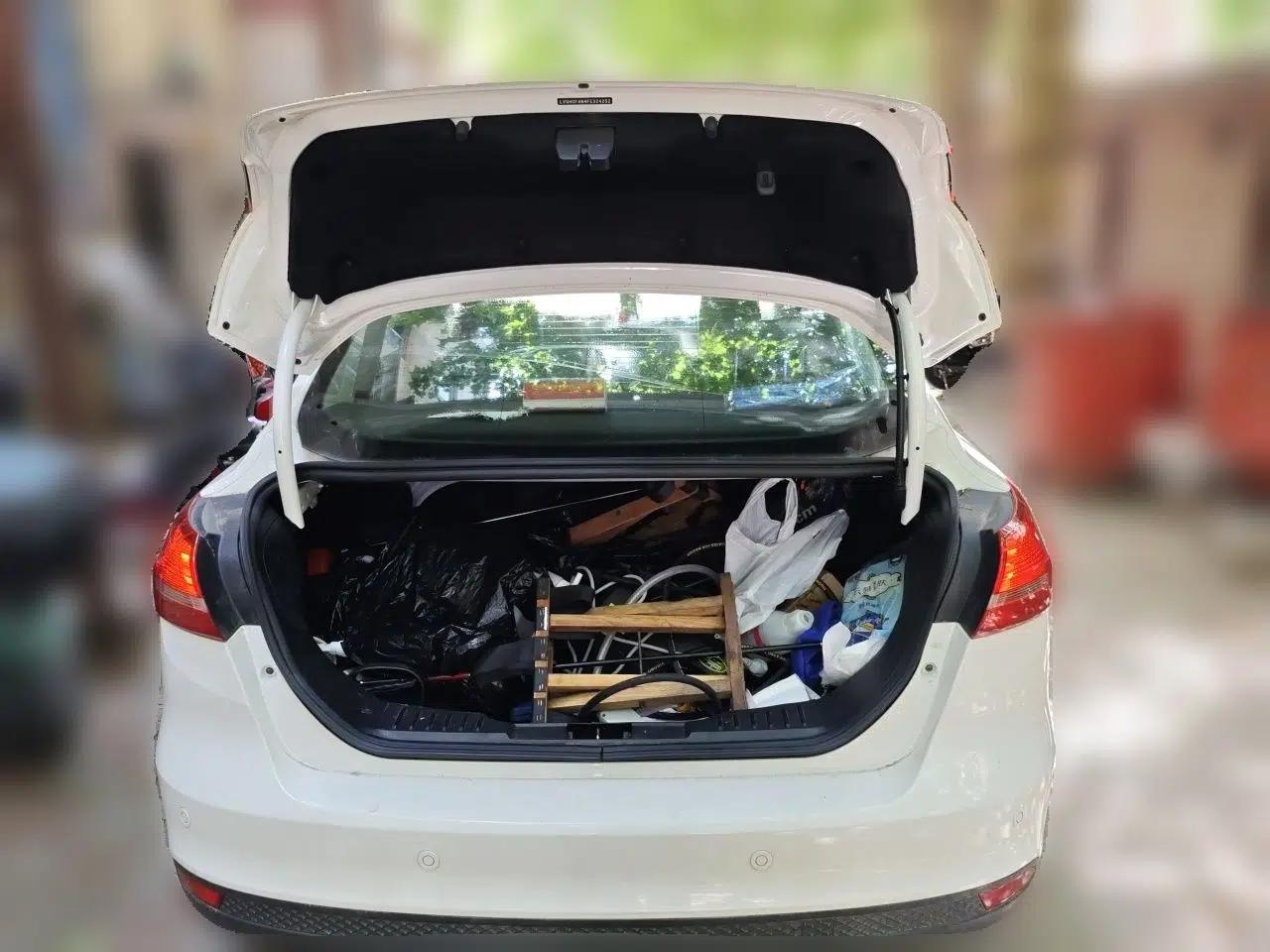 Ford Focus 2015 Sedan EcoBoost 125 Automatic Supreme Style Edition — миниатюра 19