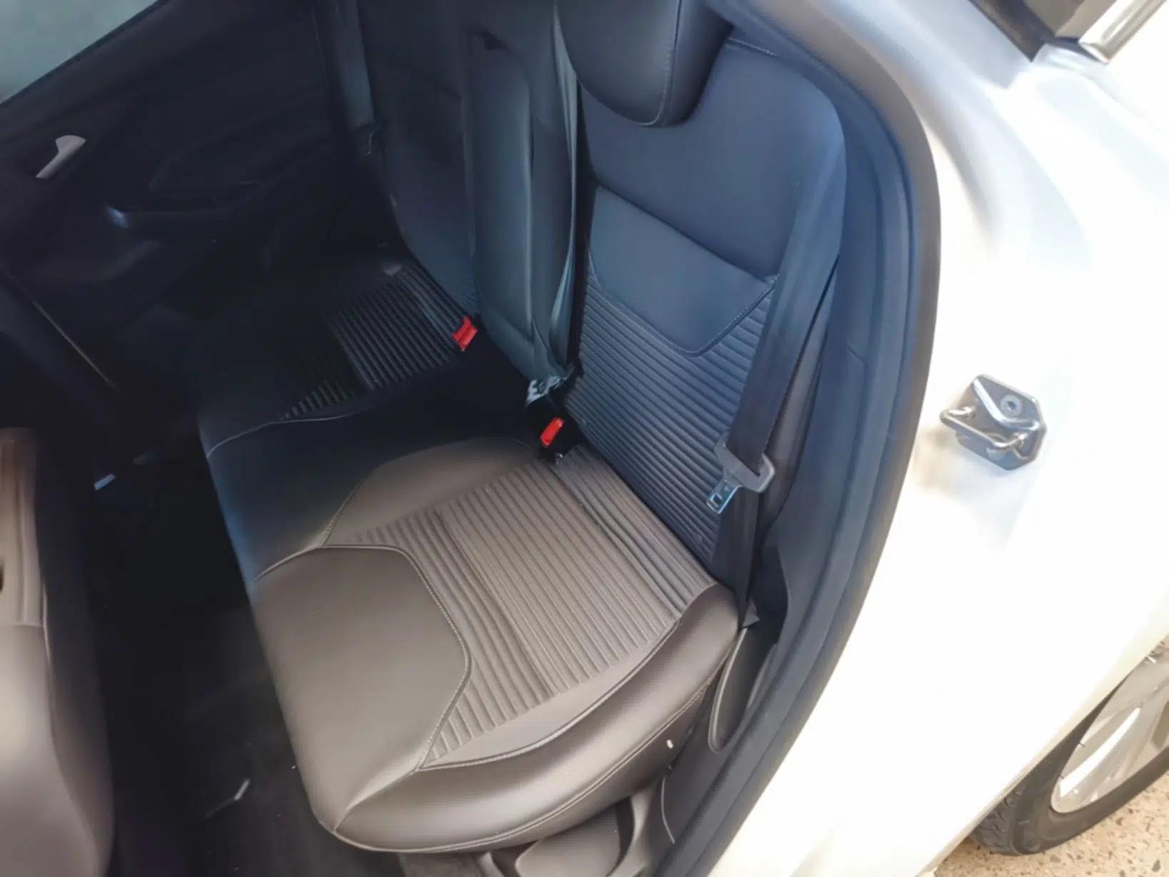 Ford Focus 2015 Hatchback EcoBoost 180 Automatic Sport Model — миниатюра 26