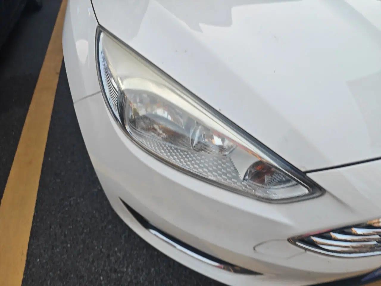 Ford Focus 2017 Sedan 1.6L Automatic Fashion Edition Smart Drive Version — миниатюра 7