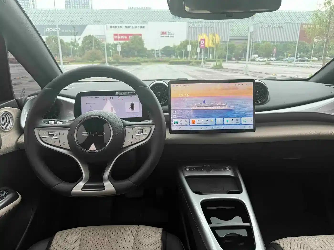 Dolphin 2025 Smart Driving Edition 410km Fashion Edition — миниатюра 6