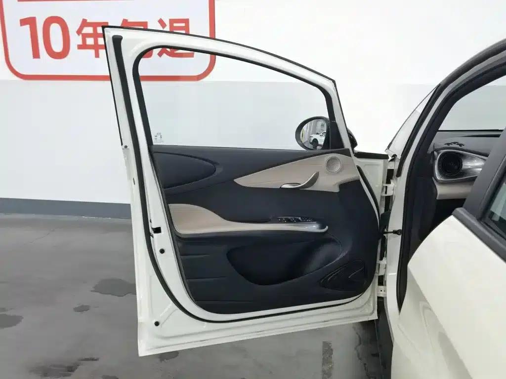 Dolphin 2021 405km Fashion Edition — миниатюра 8
