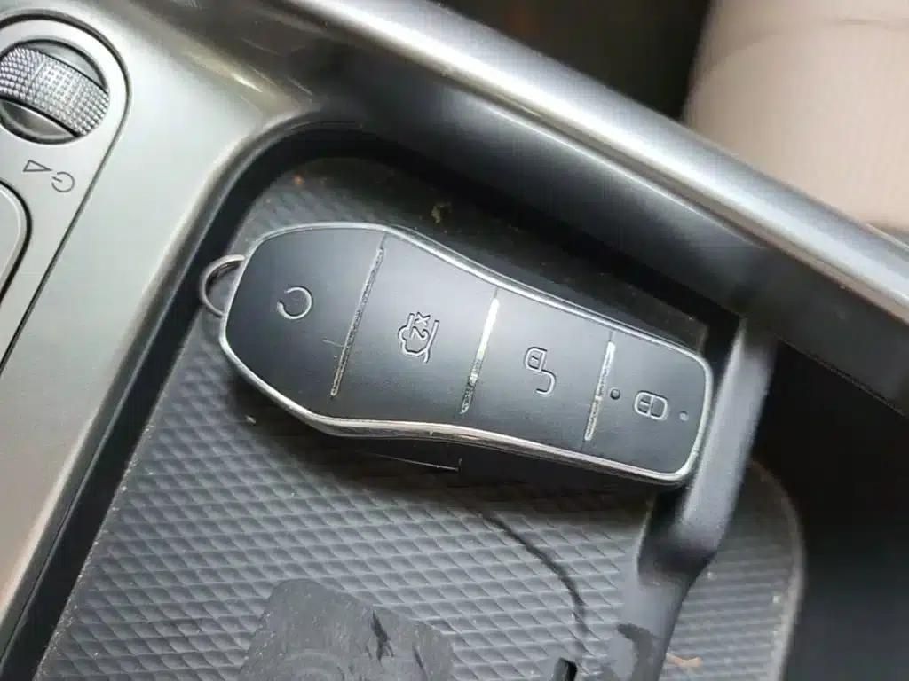 Dolphin 2025 Smart Driving Edition 410km Fashion Edition — миниатюра 9