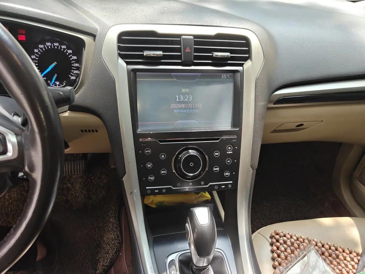 Ford Mondeo 2013 1.5L GTDi180 Fashion Edition — миниатюра 13