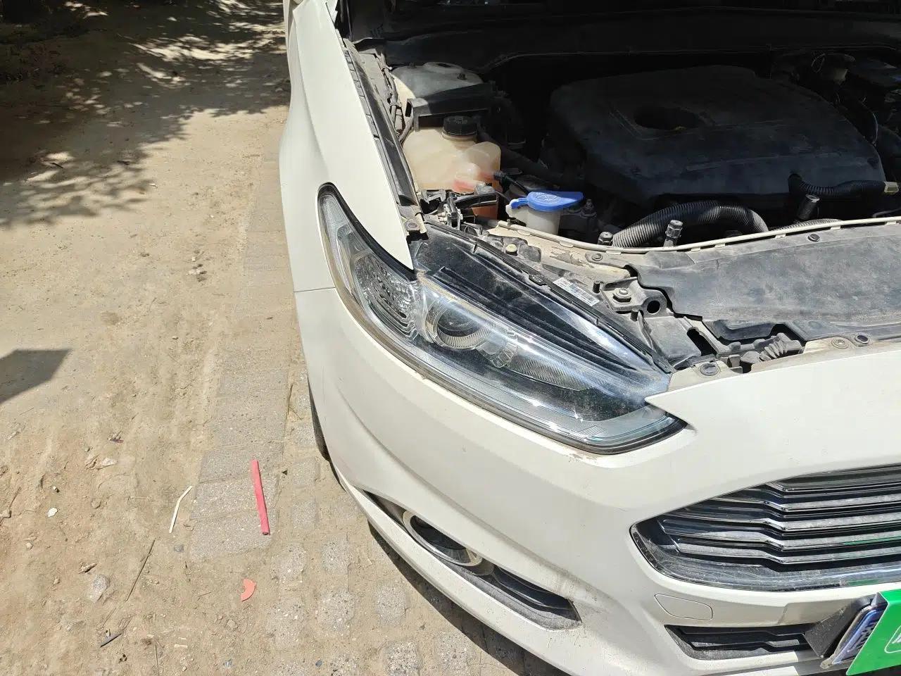 Ford Mondeo 2013 1.5L GTDi180 Fashion Edition — миниатюра 7