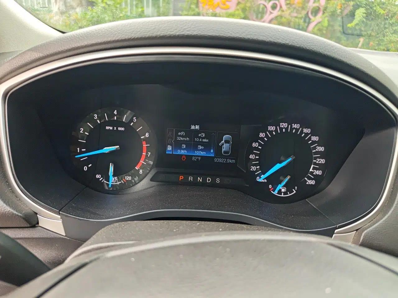 Ford Mondeo 2013 1.5L GTDi180 Fashion Edition — миниатюра 11