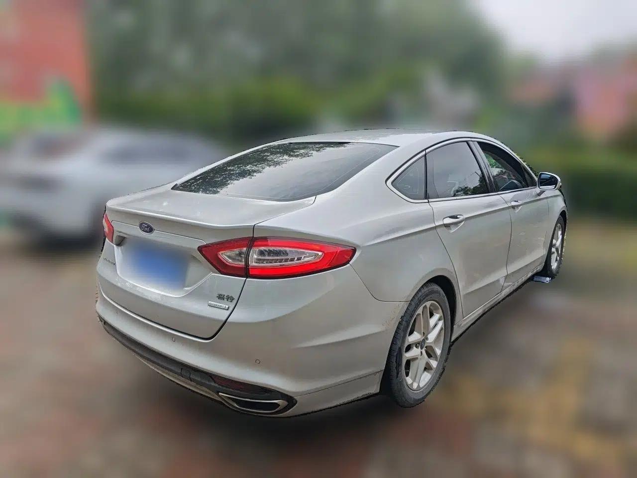 Ford Mondeo 2013 1.5L GTDi180 Fashion Edition — миниатюра 6